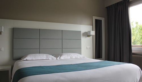 Standard-Doppel- oder -Zweibettzimmer