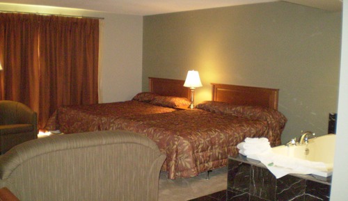 Standard-Suite, Mehrere Betten, Whirlpool