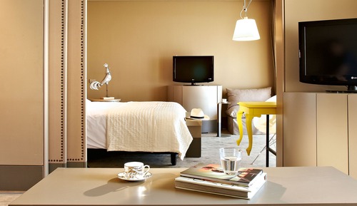 Executive-Suite (Astir)