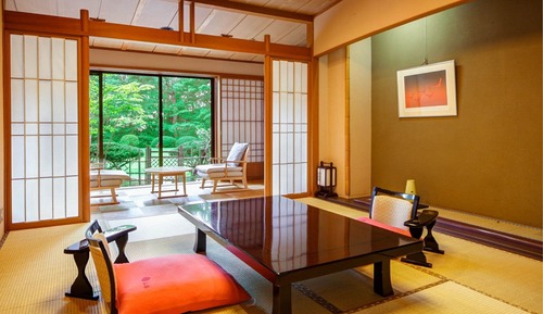 Deluxe-Vierbettzimmer, Gartenblick