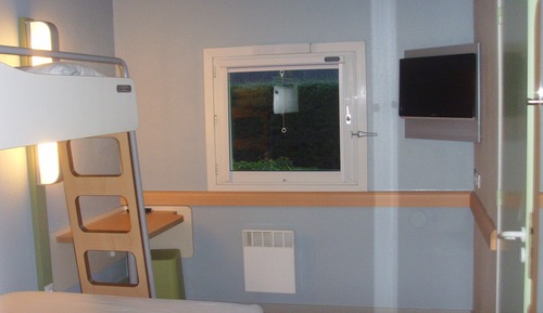 Dreibettzimmer, Mehrere Betten