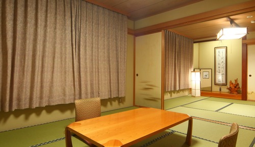 Traditional-Zimmer (Japanese Style, Large, Private bath)