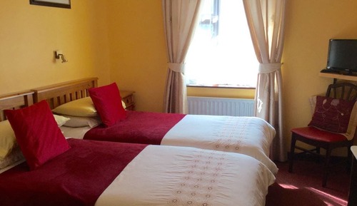 Zweibettzimmer, Gemeinschaftsbad