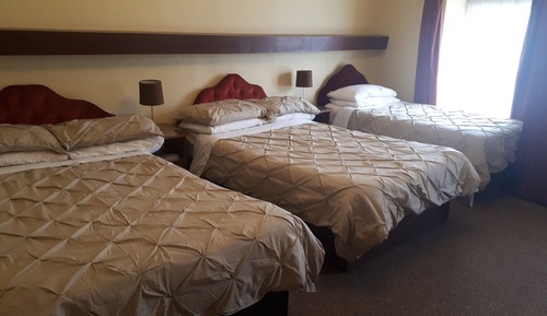 Familienzimmer, Gemeinschaftsbad