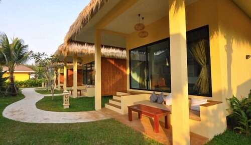 Sea View King Bed With Breakfast