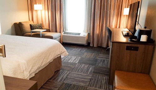 Zimmer, 1 King-Bett, Nichtraucher, Kühlschrank und Mikrowelle