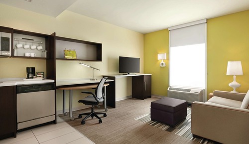 Suite, 1 King-Bett, barrierefrei (Roll-in Shower)