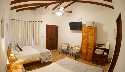 Deluxe-Doppelzimmer, 2 Queen-Betten, Kochnische, Poolseite