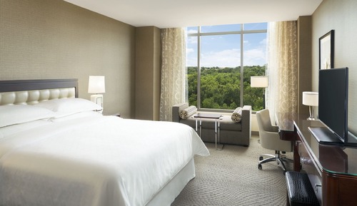 Club-Zimmer, 1 King-Bett, Poolblick
