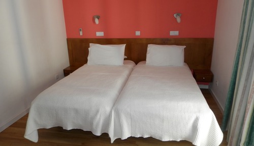 Zweibettzimmer