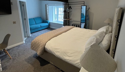 Suite, mit Bad (room 8)