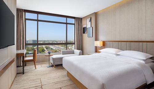Premier-Zimmer, 1 King-Bett, Stadtblick