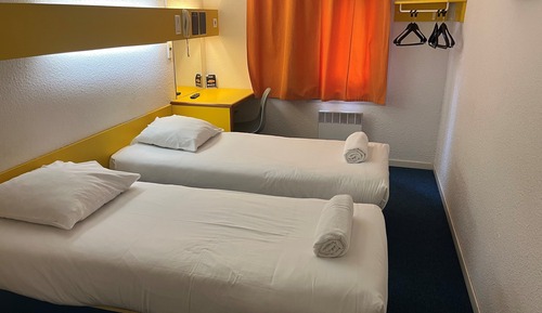 Zweibettzimmer