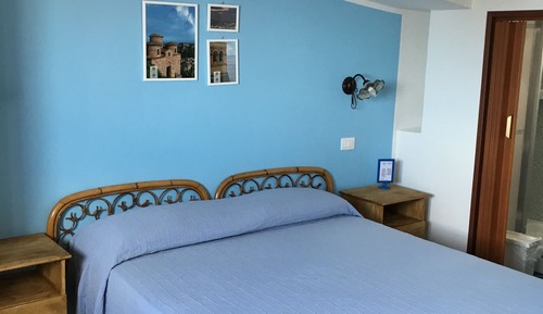 Dreibettzimmer, Meerblick