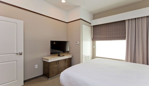 Zimmer, 1 King-Bett, barrierefrei (Roll-in Shower)