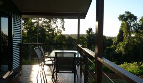 Romantische Ferienhütte, 2 Schlafzimmer, Kamin, Bergblick (Bower Bird Cabin)