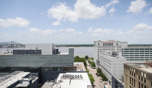 Junior-Suite, 1 King-Bett (Mobility Accessible, Roll-In Shower)