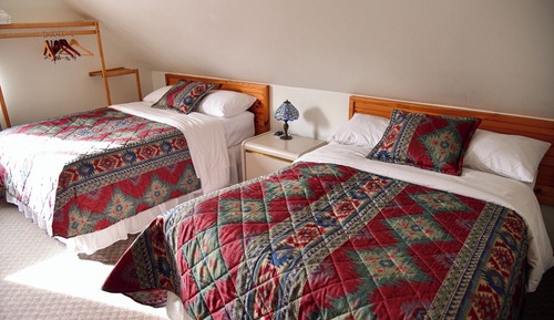 Zimmer, 2 Doppelbetten