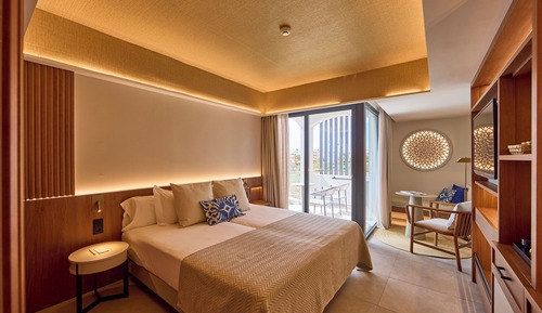 Doppelzimmer, Balkon, eingeschränkter Meerblick