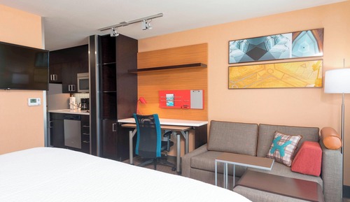 Studio, 1 King-Bett und Schlafsofa, Nichtraucher (Mobility Accessible, Tub)