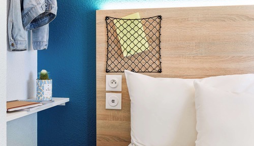 Zimmer, 1 Doppelbett, eigenes Bad (Cabrio)