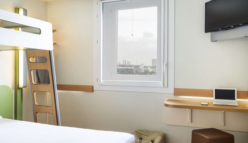 Dreibettzimmer, Mehrere Betten