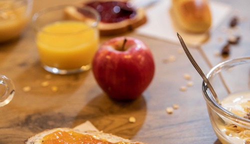 Zimmer, 1 Doppelbett (Side Car)