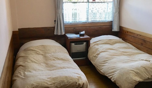 Zweibettzimmer, Gemeinschaftsbad