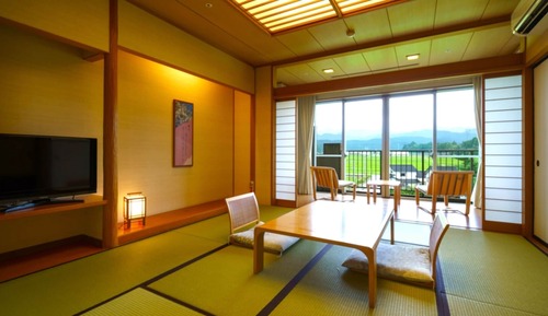 Traditional-Zimmer, Gemeinschaftsbad, Bergblick