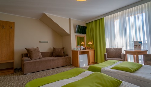 Standard-Doppel- oder -Zweibettzimmer, Balkon (with sofa bed)