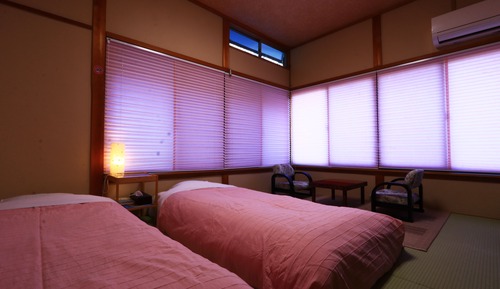 Traditional-Zweibettzimmer, Gemeinschaftsbad (2 Single Beds)