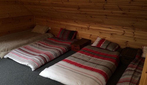 Gemeinsamer Schlafsaal, Gemischter Schlafsaal (Ashram Room )