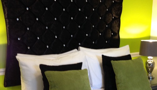 Doppelzimmer (Room 2)