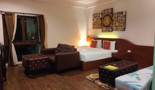 Standard-Doppelzimmer, Poolblick
