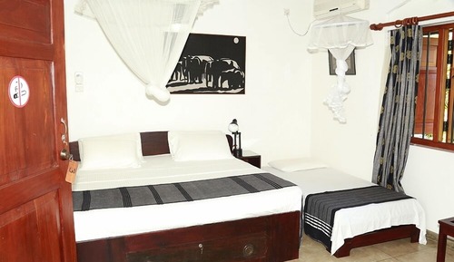 Deluxe-Dreibettzimmer, Poolzugang, Seeblick