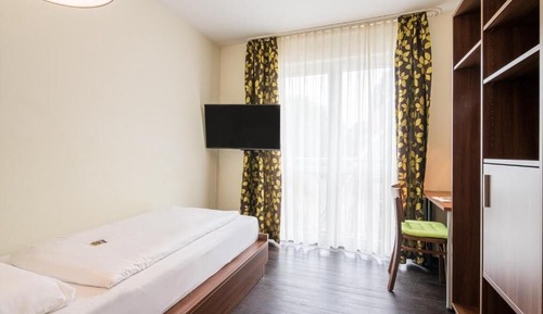 Einzelzimmer, Gartenblick