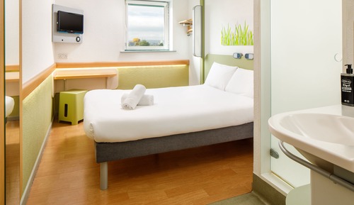 Dreibettzimmer (1 Double Bed and 1 Single Bunk Bed)