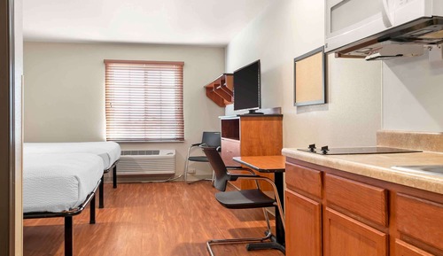 Standard-Studio, Nichtraucher, Kühlschrank und Mikrowelle