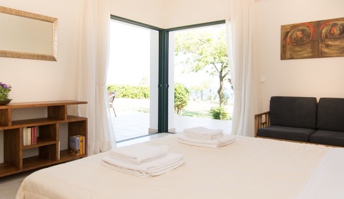 Luxury Bungalow, 2 Bedrooms (Olivetree)