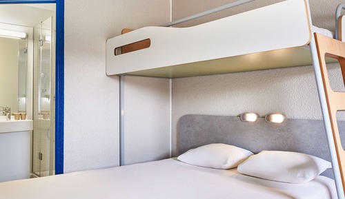 Dreibettzimmer, Mehrere Betten