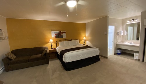 Business-Suite, 1 King-Bett und Schlafsofa (Not pet friendly)
