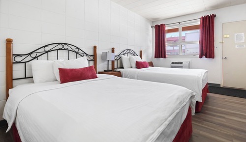Business-Zimmer, 2 Queen-Betten (Not pet friendly)