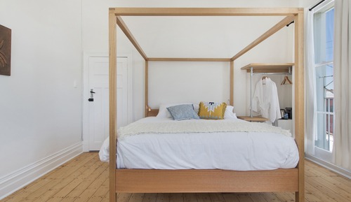 Zimmer, 1 King-Bett, Gemeinschaftsbad (The Corner)