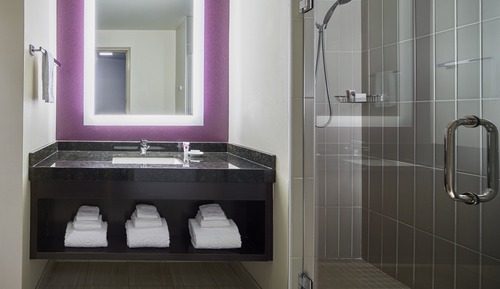 River Tower Deluxe Room King