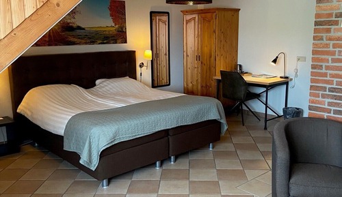 Dreibettzimmer