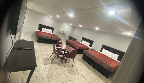 Economy-Dreibettzimmer