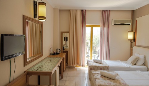 Standard-Doppel- oder -Zweibettzimmer, Gartenblick