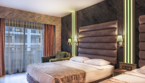 Comfort-Dreibettzimmer, Stadtblick