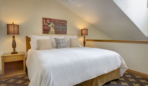 Loft (Heather Highlands Inn Inverness)