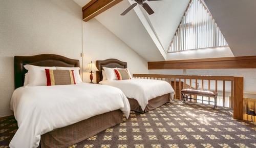 Deluxe-Loft (Heather Highlands Inn Pleasantview)